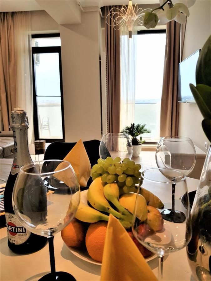 Evy Deluxe Apartment مامايا المظهر الخارجي الصورة