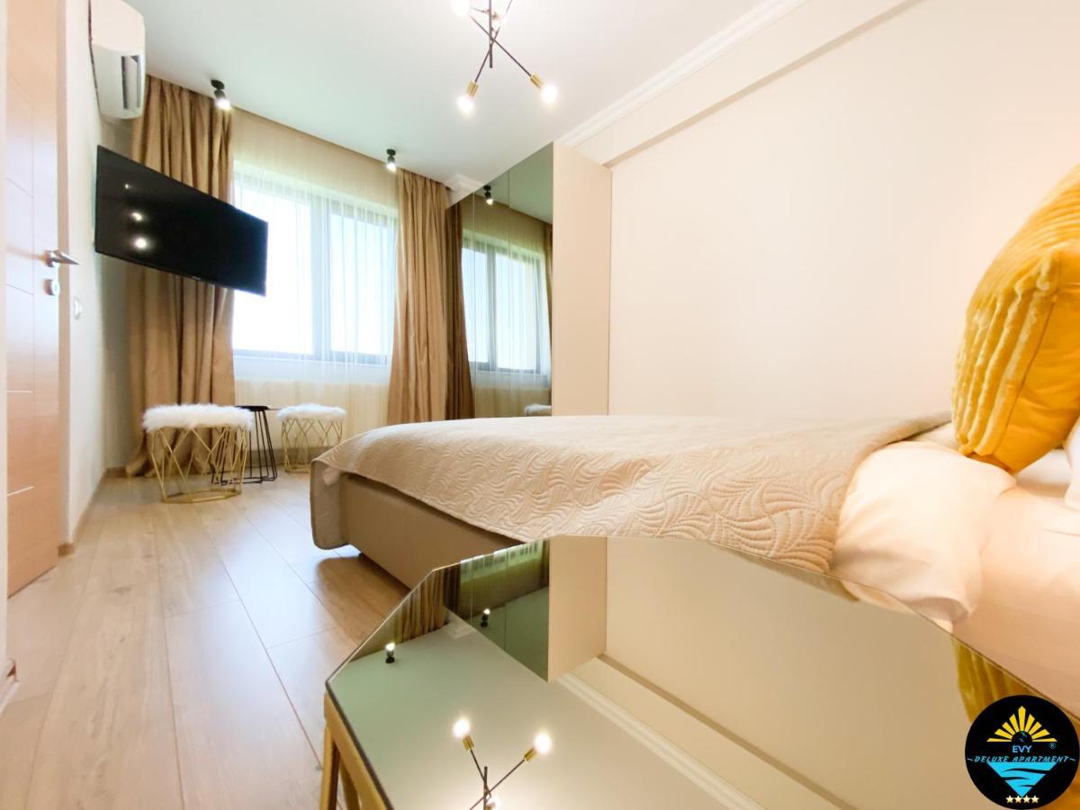 Evy Deluxe Apartment مامايا المظهر الخارجي الصورة