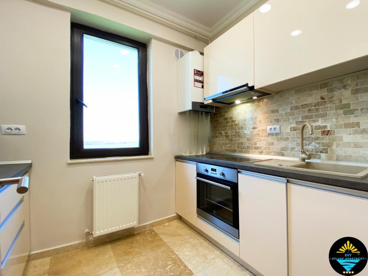 Evy Deluxe Apartment مامايا المظهر الخارجي الصورة