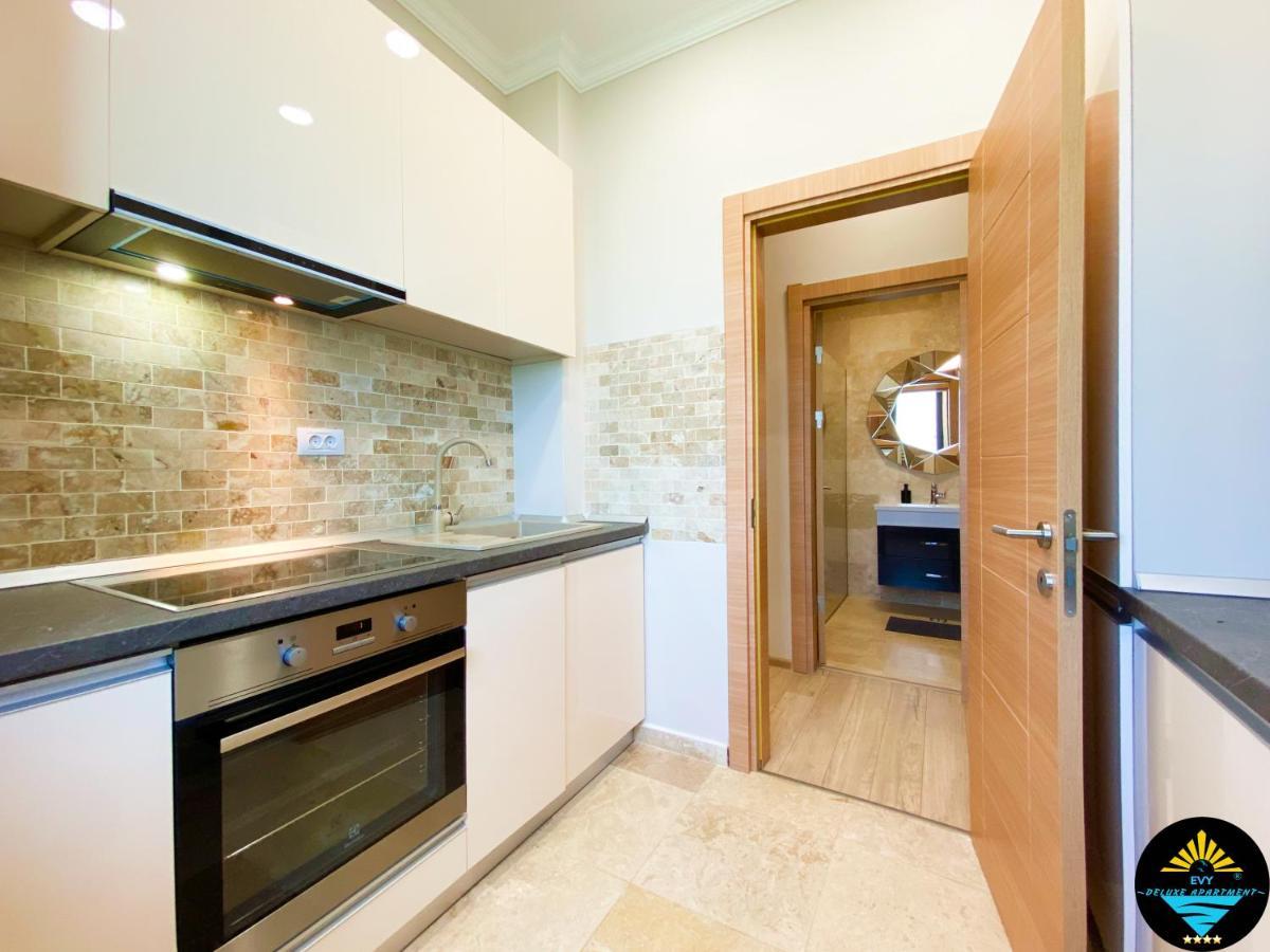Evy Deluxe Apartment مامايا المظهر الخارجي الصورة