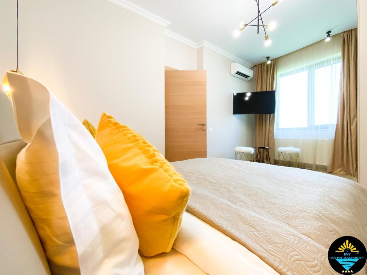 Evy Deluxe Apartment مامايا المظهر الخارجي الصورة