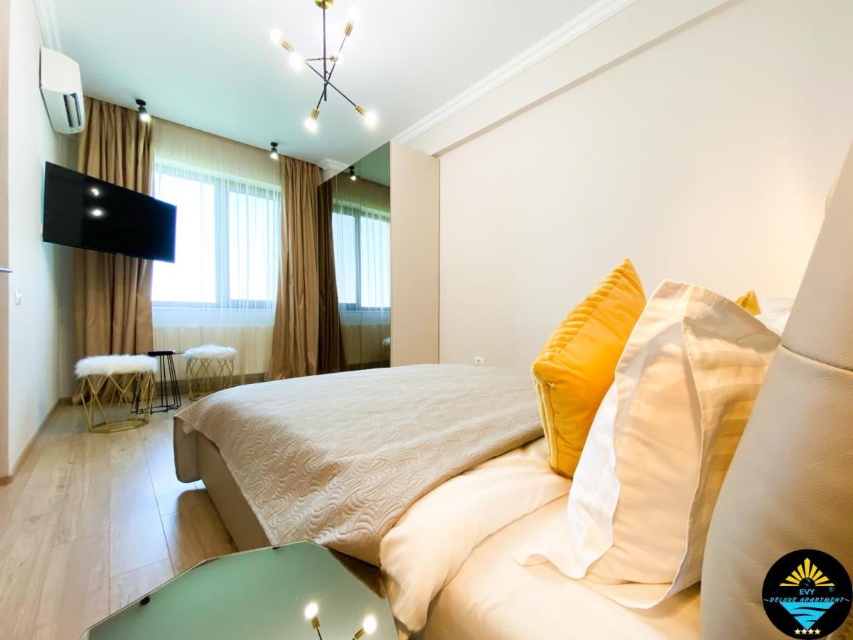 Evy Deluxe Apartment مامايا المظهر الخارجي الصورة
