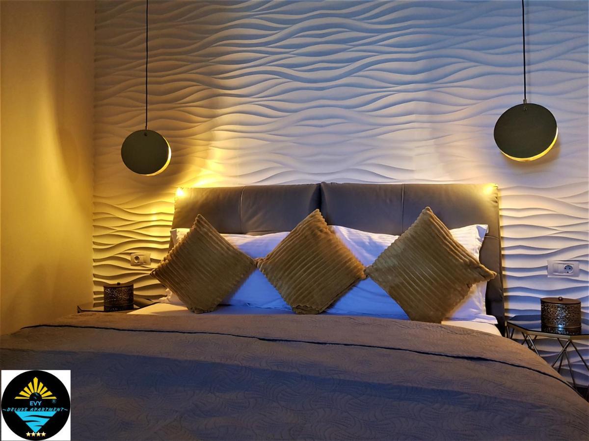 Evy Deluxe Apartment مامايا المظهر الخارجي الصورة