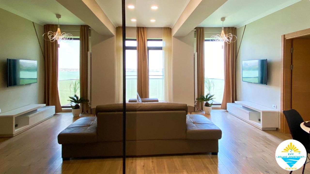 Evy Deluxe Apartment مامايا المظهر الخارجي الصورة