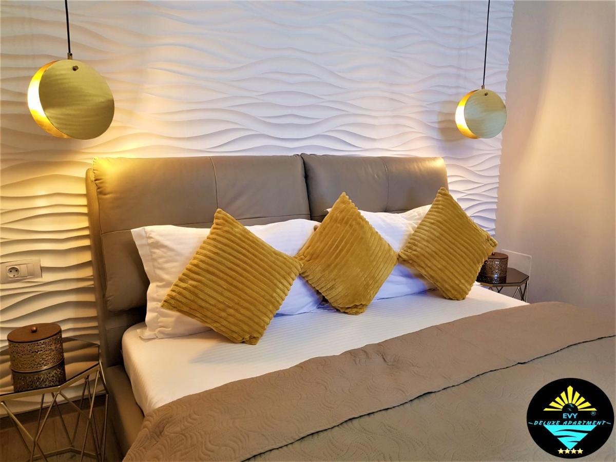 Evy Deluxe Apartment مامايا المظهر الخارجي الصورة