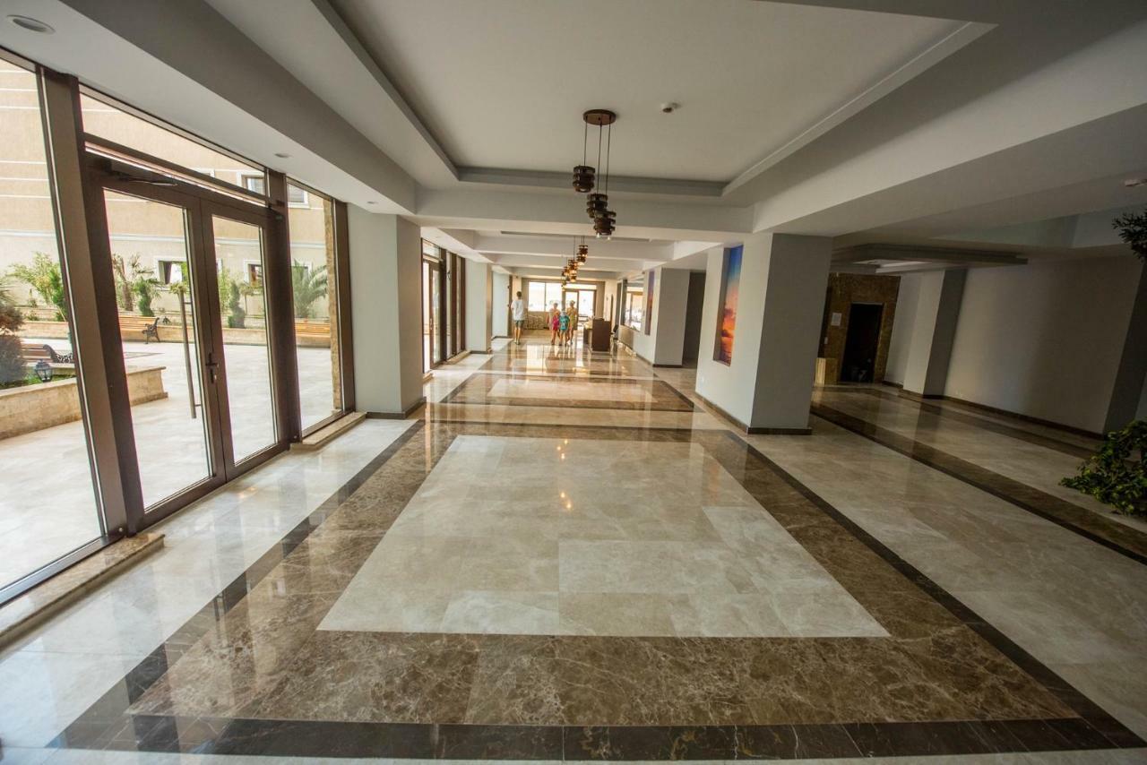 Evy Deluxe Apartment مامايا المظهر الخارجي الصورة